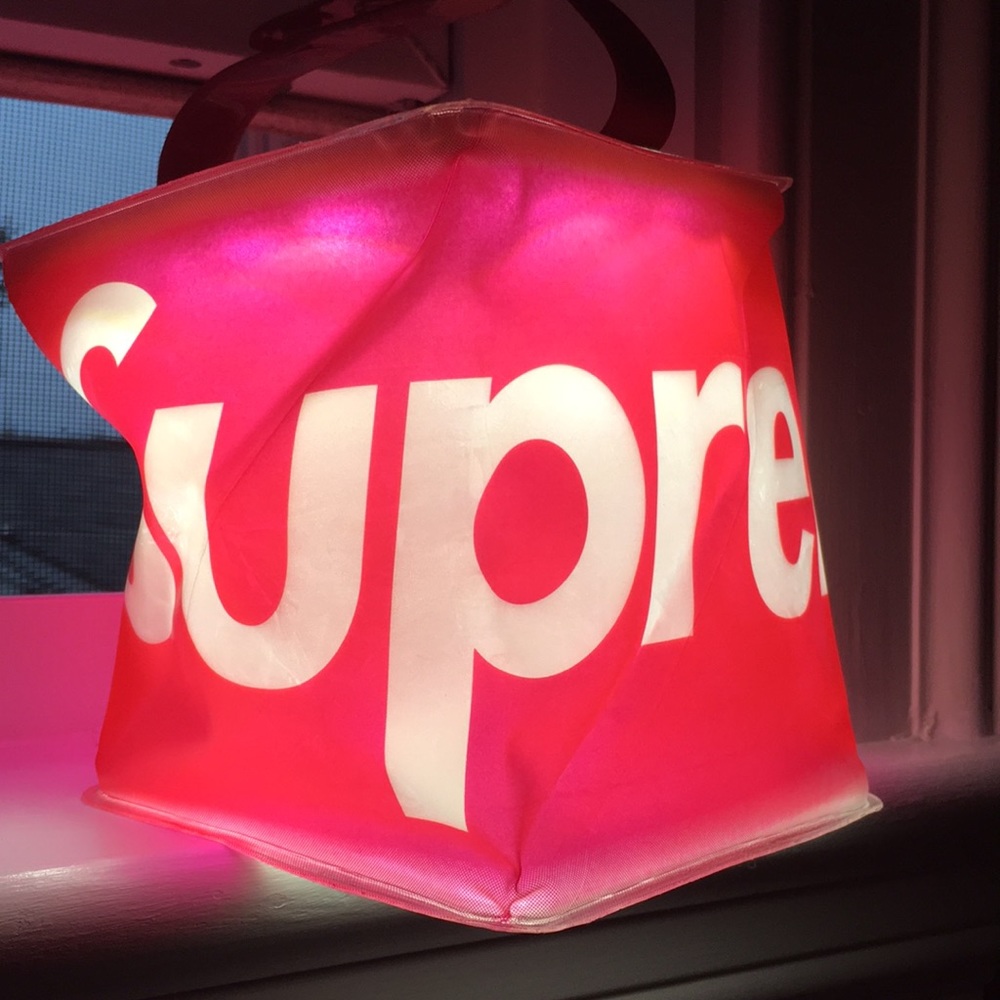Supreme LuminAid Lantern